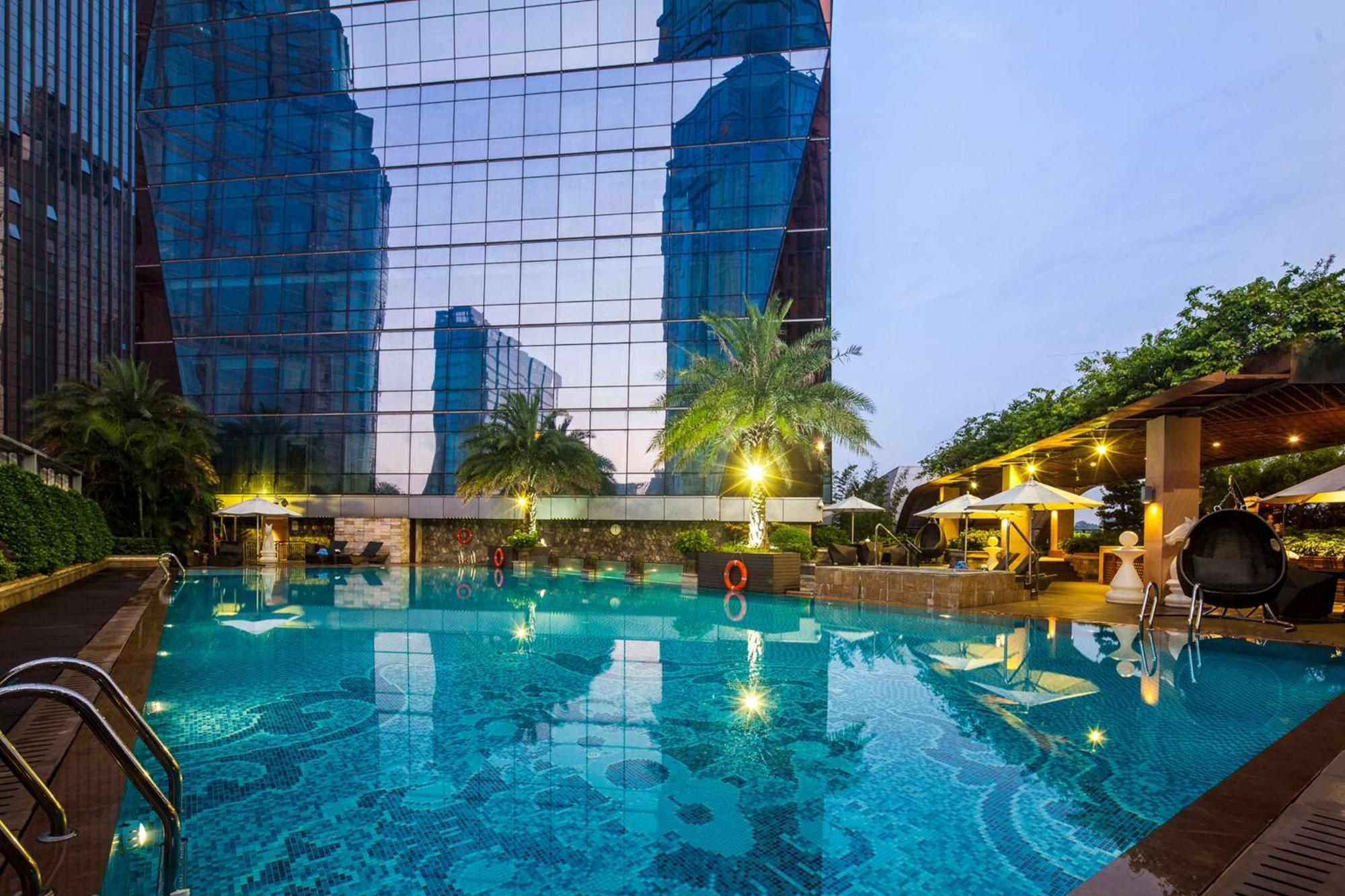 Doubletree By Hilton Guangzhou-Free Shuttle Bus To Canton Fair Complex & Overseas Buyer Registration Services During Canton Fair Period Esterno foto