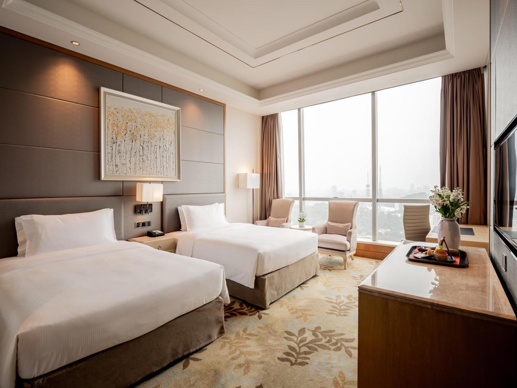 Doubletree By Hilton Guangzhou-Free Shuttle Bus To Canton Fair Complex & Overseas Buyer Registration Services During Canton Fair Period Esterno foto